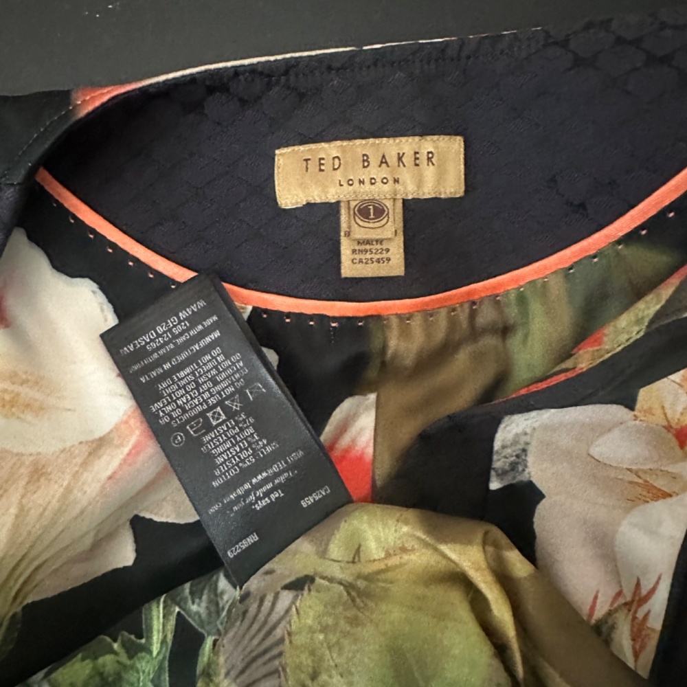 Ted Baker Black Floral Vest - Picture 5 of 5
